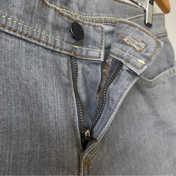 Patagonia Women’s Denim Shorties Size 28 Light Grey Wash - Picture 6 of 14